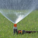 Aspersor-de-riego-para-conexion-a-manguera-de-jardin-Gardena-2-10286
