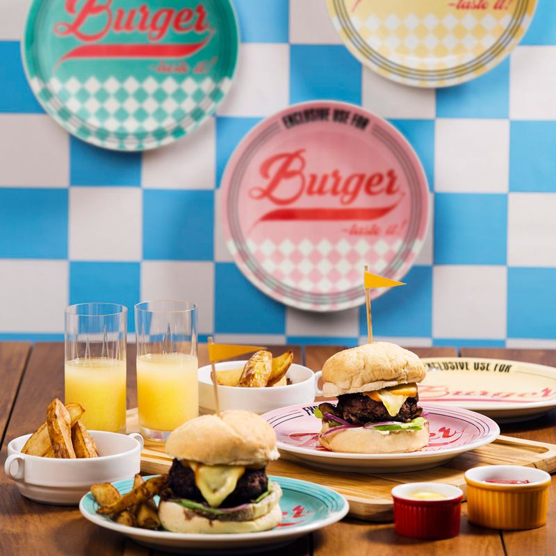 Plato-llano-26cm-Burger-Pink-2-28354