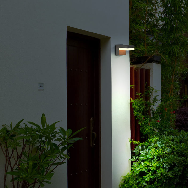 L-mpara-solar-LED-con-sensor-negro-cosmo-5-28639