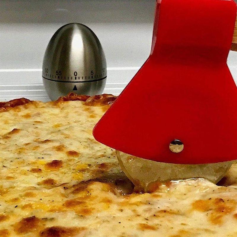 Cortador-para-pizza-hacha-3-34975