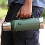 Termo-Classic-950ml-con-tap-n-cebador-Verde-Stanley-4-37493