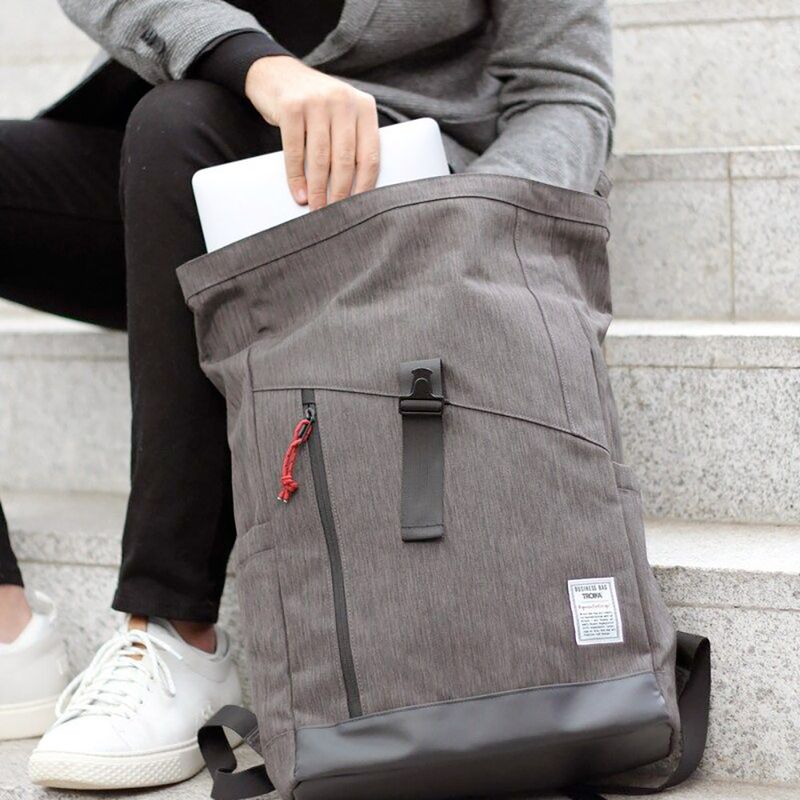 Mochila-ROLL-TOP-color-Gris-Troika-5-37879