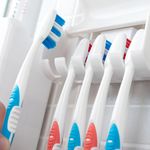 Dispensador-de-Pasta-dental-con-soporte-de-cepillos-7-40724