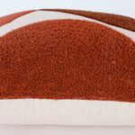 Cojin-baxter-45x45cm-blanco-con-cafe-3-40966
