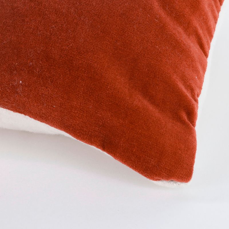 Cojin-decorativo-foxtrot-blanco-rojo-30x50-cm-2-40967