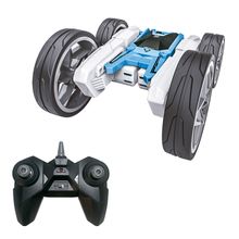 Auto a control remoto de acrobacias Azul