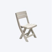 Silla de plastico taupe baru