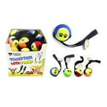 Pelota de tenis con correa