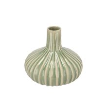 Florero con cuello gia rayas verdes 21x19cm